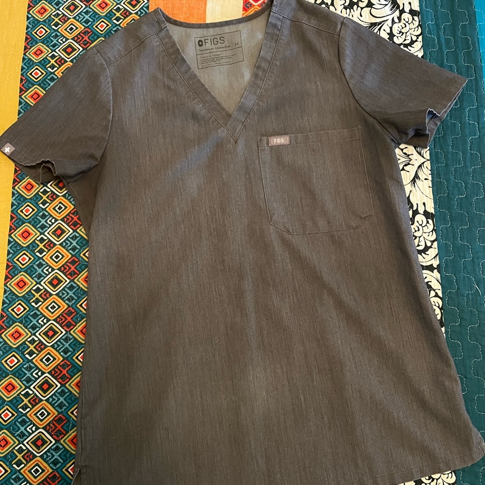 Figs Graphite Catarina One-Pocket Scrub Top